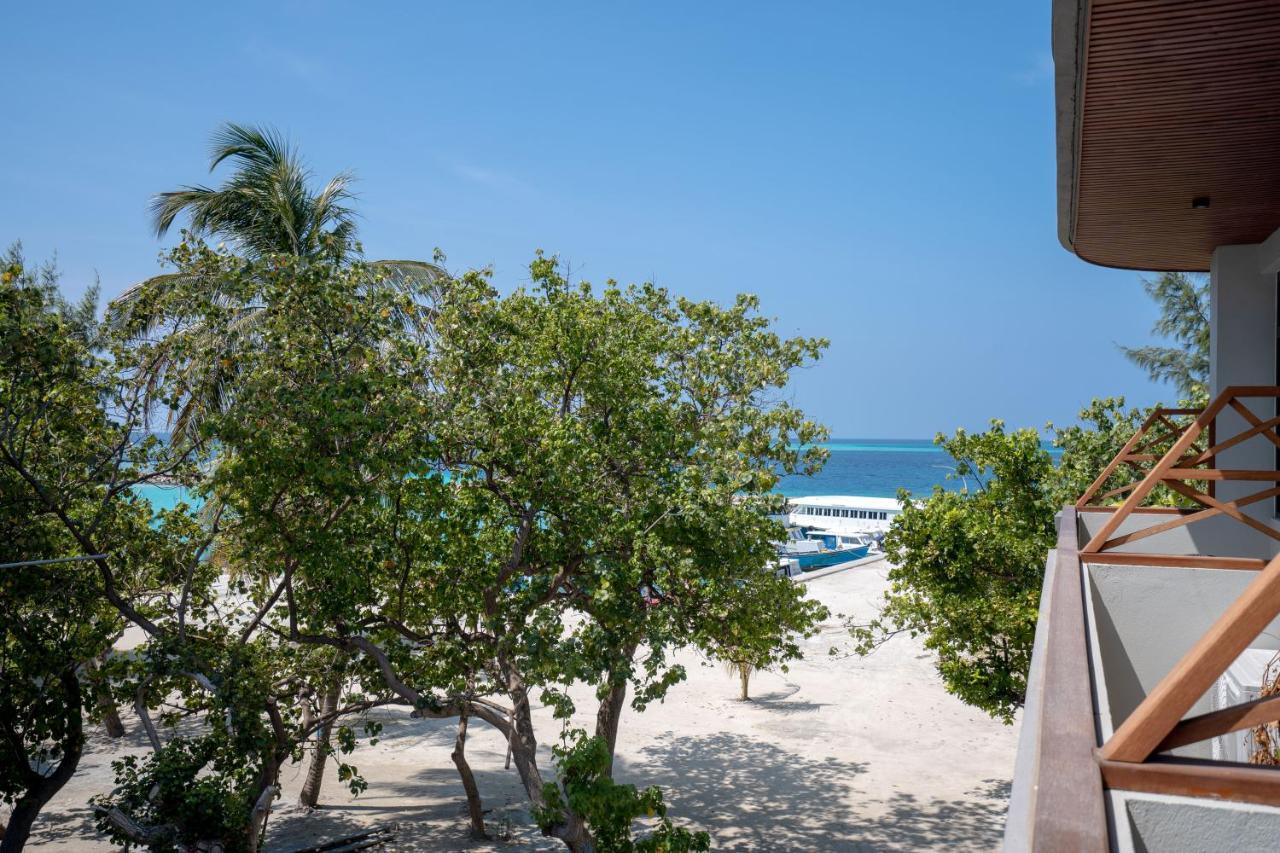 Szálloda Ayala Oceanview Maldives 4*
