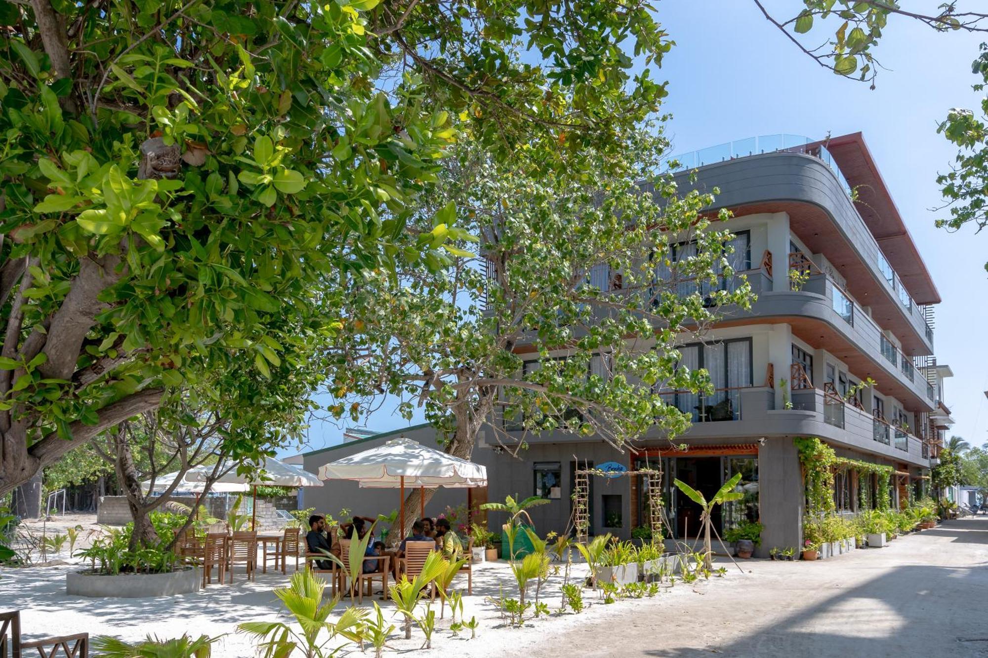 Ayala Oceanview Maldives 4*