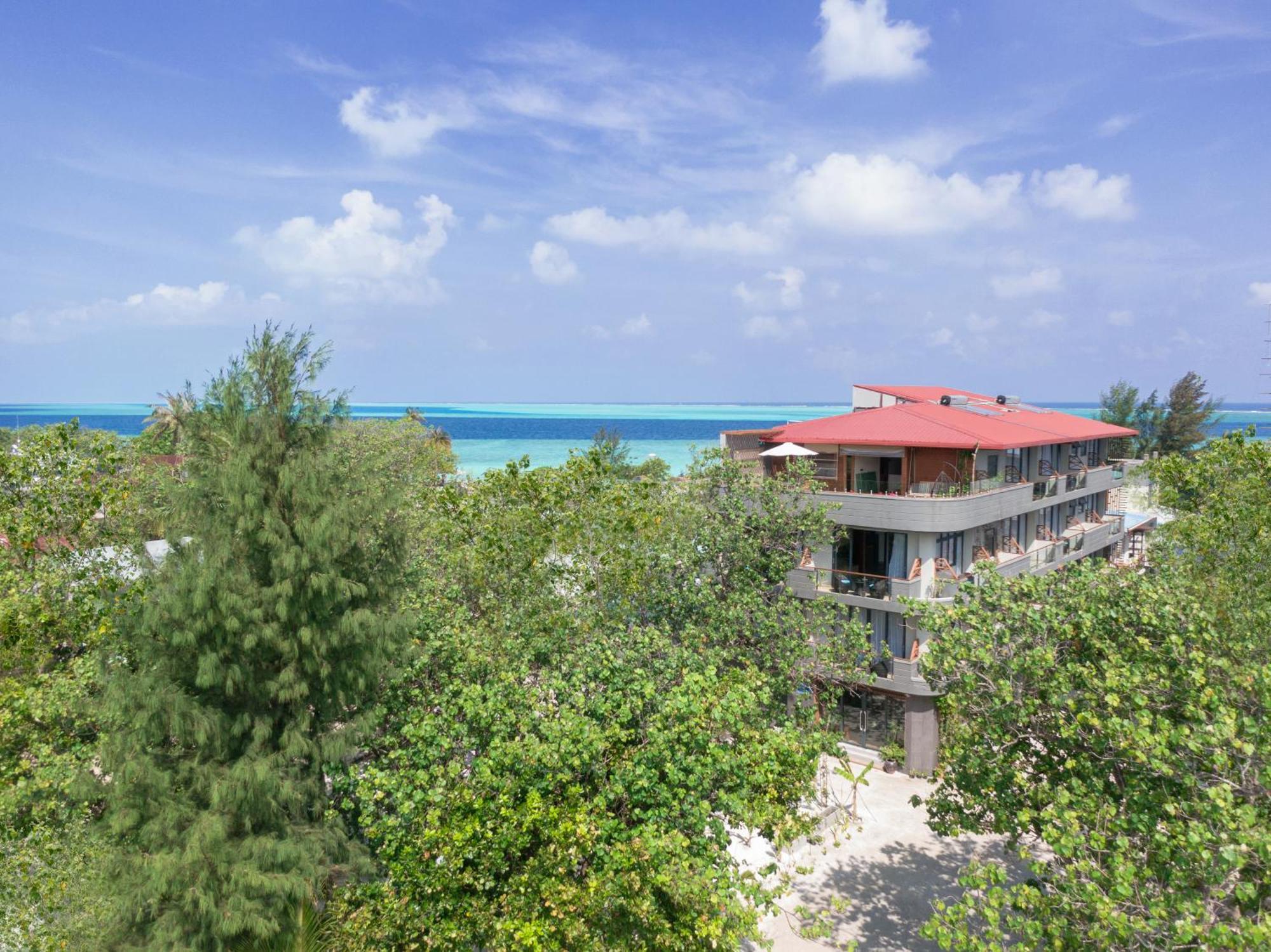 Szálloda Ayala Oceanview Maldives 4*