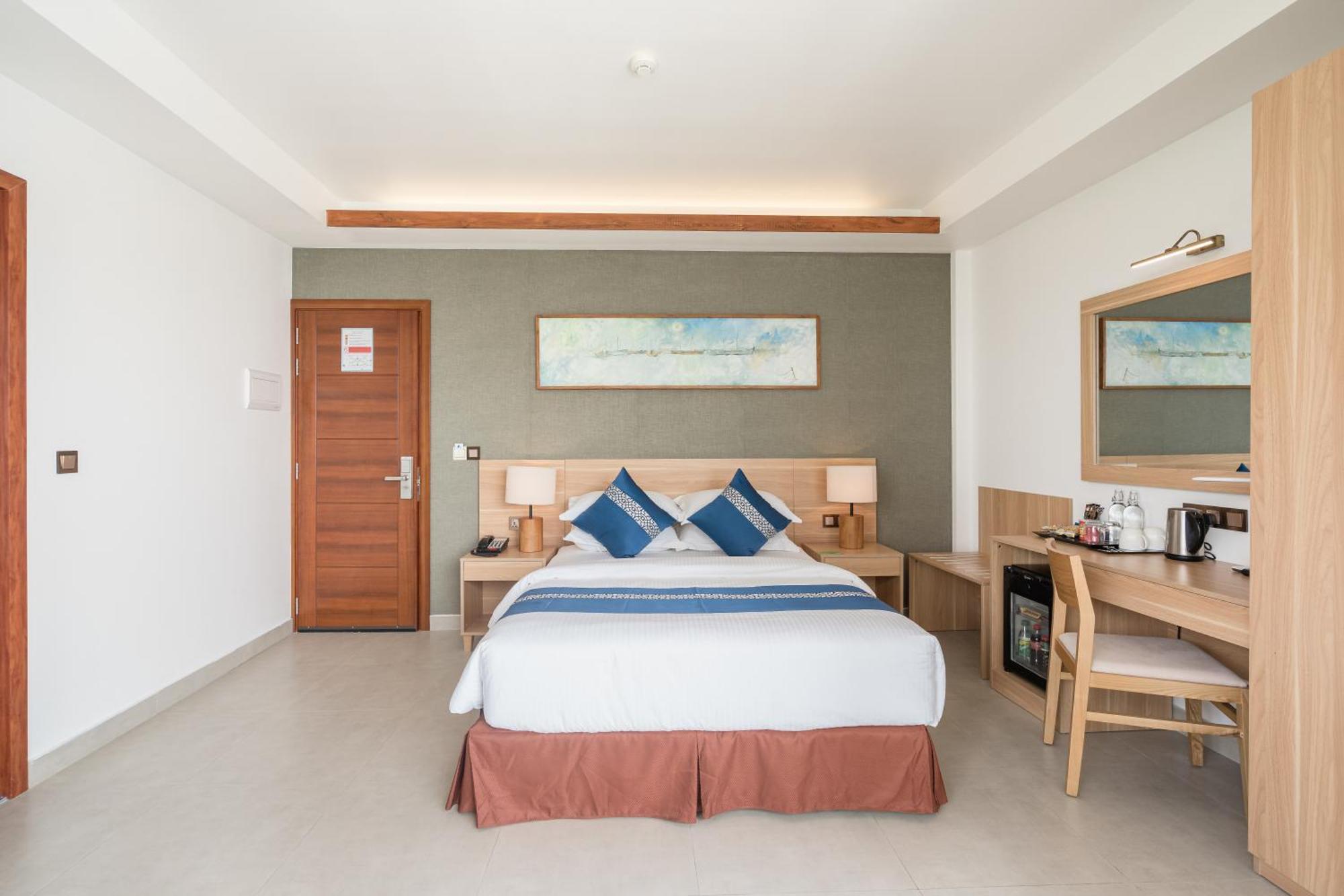 Ayala Oceanview Maldives Gulhi