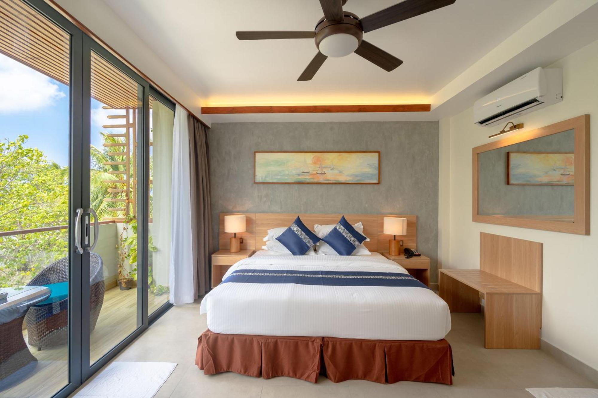 Ayala Oceanview Maldives Hotel 4*