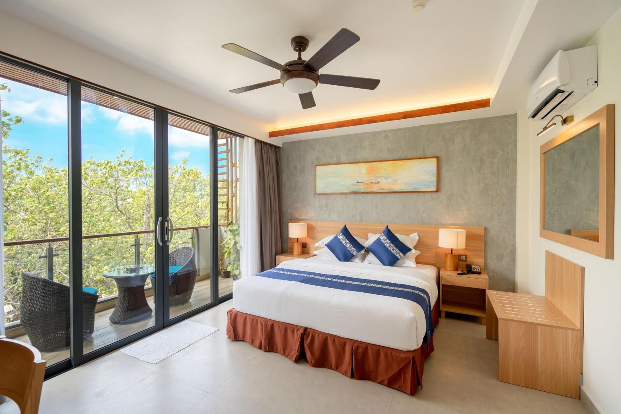 Ayala Oceanview Maldives 4* Gulhi