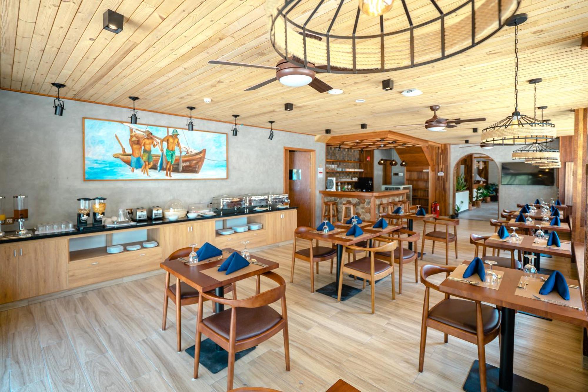 Ayala Oceanview Maldives 4*